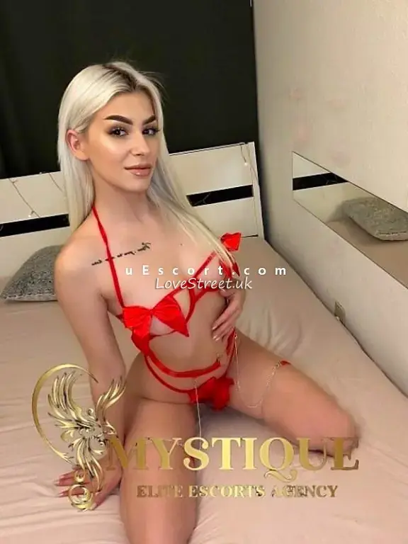 Ava Mystique